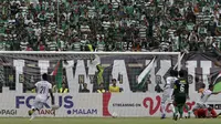 Djadjang Nurdjaman Bela Kiper Persebaya Setelah Blunder saat Hadapi Arema