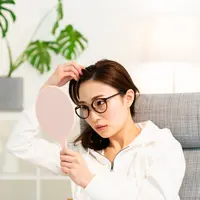 Ilustrasi jerawat di kepala/copyright shutterstock By miya227