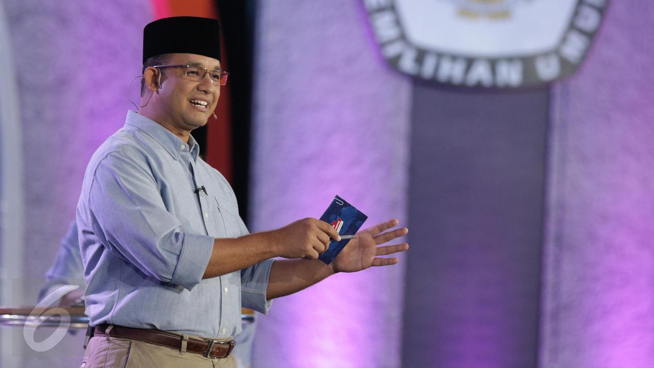 Debat Sengit Ahok dan Anies Baswedan