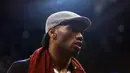 2. Didier Drogba (Pantai Gading), legenda hidup Chelsea ini diperkirakan memiliki harta sekitar 921 miliar rupiah. Sama seperti Eto'o, penyerang ini juga memanfaatkan uangnya untuk mendirikan badan amal melalui foundation. (AFP/Vaugn Ridley) 