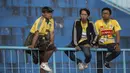 Pertandingan Sriwijaya FC melawan Gresik United pada laga Piala Jenderal Sudirman berlangsung sepi penonton di Stadion Kanjuruhan, Malang, Kamis (19/11/2015). (Bola.com/Vitalis Yogi Trisna)