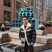 Rio Dewanto di New York Fashion Week 2019. (dok.Instagram @riodewanto/https://www.instagram.com/p/B2P7_PoHYbv/Henry