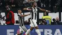 Benatia (kanan) dan Dybala sama-sama cetak gol untuk Juventus saat kalahkan AC Milan