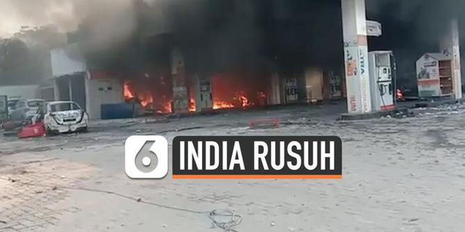 VIDEO: Mencekam, Warga India Bunuh Polisi Bakar Pom Bensin