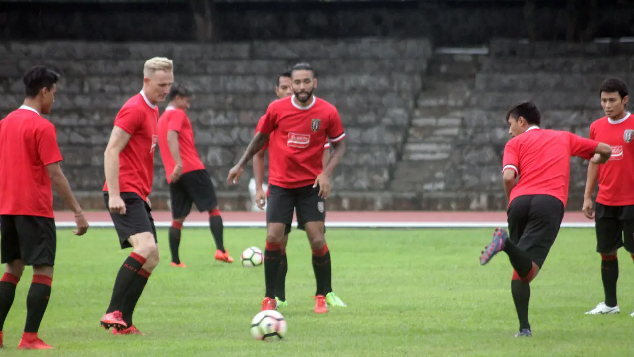 Bali United