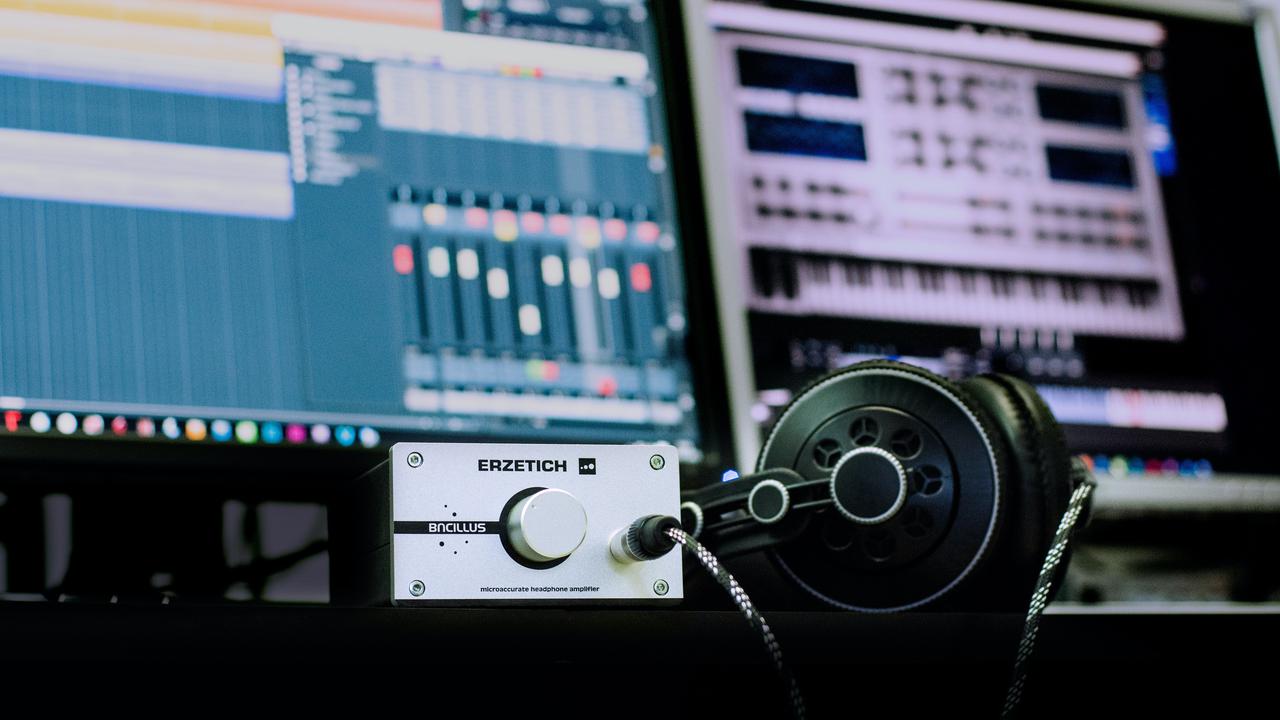 Youtuber kini diberi dasar hukum untuk menjadikan konten YouTube jadi jaminan utang ke bank.(Sumber foto: Pexels.com).