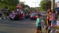 Kirab kampanye damai Pilkada Kota Semarang (Liputan6.com/Edhie Prayitno Ige)