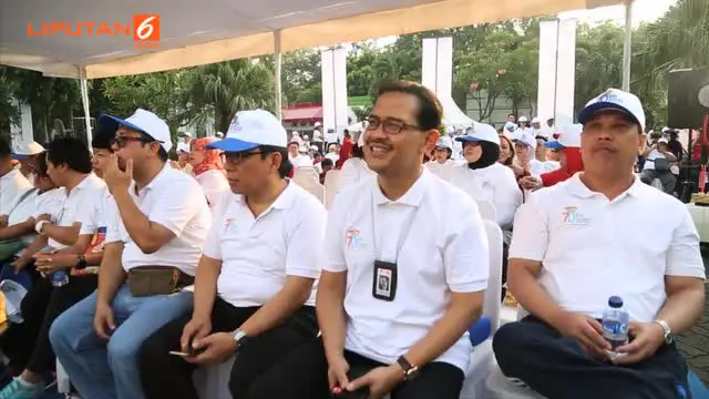 Menkominfo Rudiantara Ikuti Funwalk di 70 Tahun Hari Bakti Postel