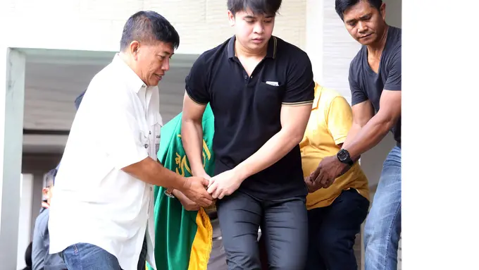 [Bintang] Rumah Duka Julia Perez