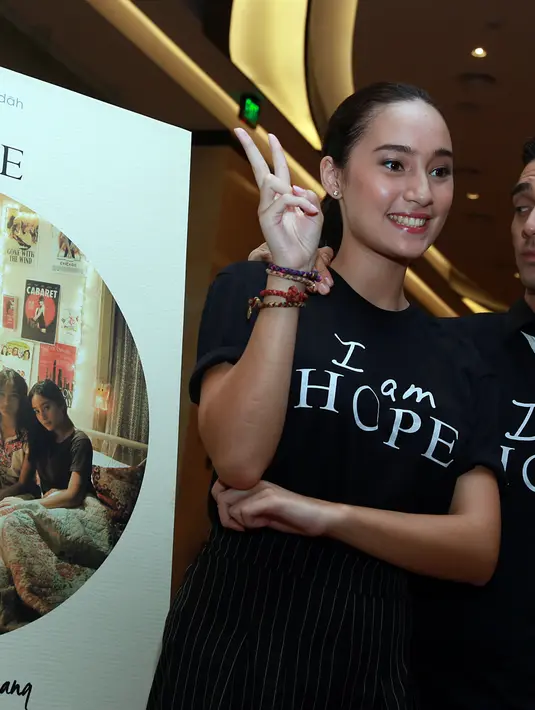 Peran David yang dilakoni Fachri merupakan sosok penyemangat bagi Mia, pemeran utama yang diperankan oleh aktris cantik Tatjana Saphira. (Deki Prayoga/Bintang.com)