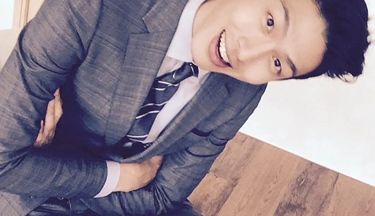 Choi Jung Won adalah aktor serta penyanyi dari Korea Selatan yang lahir pada 1 Mei 1981 di Seoul. Awal debutnya adalah menjadi penyanyi untuk grup bernama UN pada tahun 2000-an. (FOTO: instagram.com/fanjungwon__choi/)