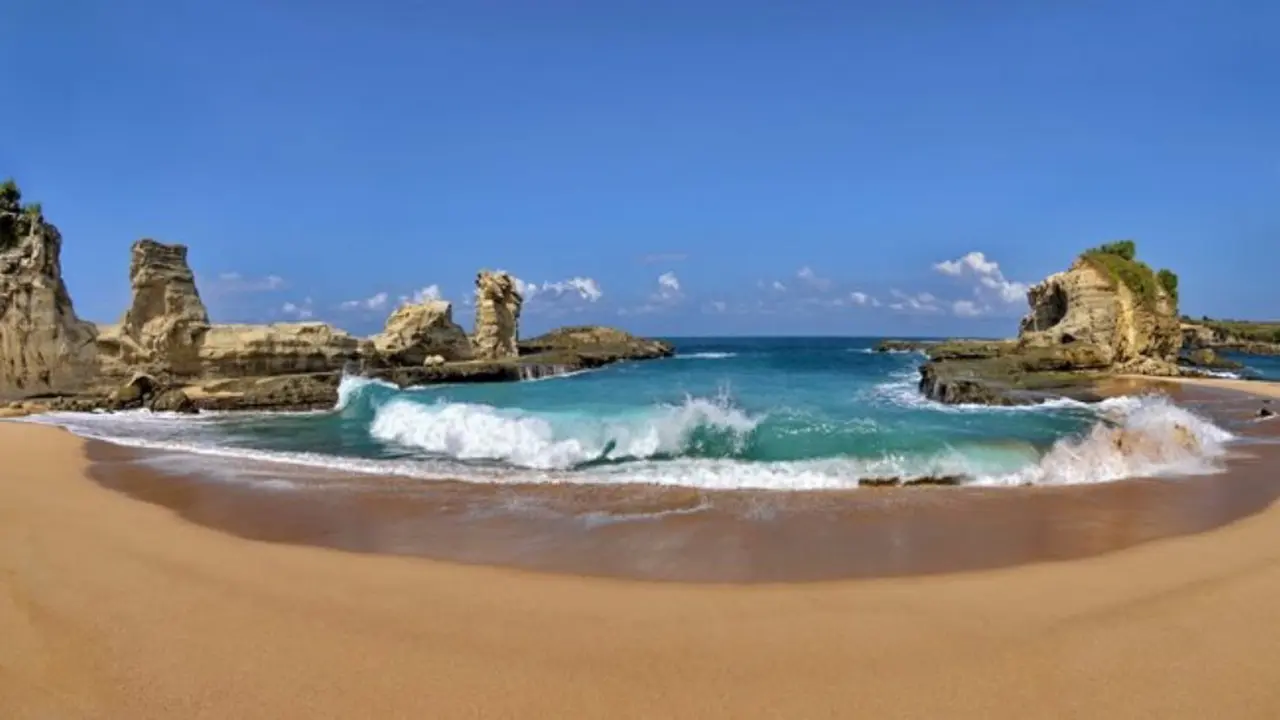 Pantai Klayar Pacitan, Rekomendasi Wisata Pantai Dengan Pesona Pasir Putih Memikat