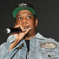 Seperti yang diketahui bahwa Jay Z dan Chris Martin memang memiliki hubungan persahabatan yang cukup erat. Namun Jay Z pun memuji Chris bukan karena hubungan pertemanan itu saja. (AFP/Matt Winklemeyer)