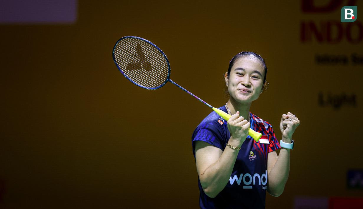 <p>Ekspresi Lisa Ayu Kusumawati saat bertanding melawan pasangan Malaysia, Hoo Pang Ron/Cheng Su Yin pada laga perempat final Indonesia Masters 2025 di Istora Senayan, Jakarta, Jumat (24/01/2025). (Bola.com/Bagaskara Lazuardi)</p>