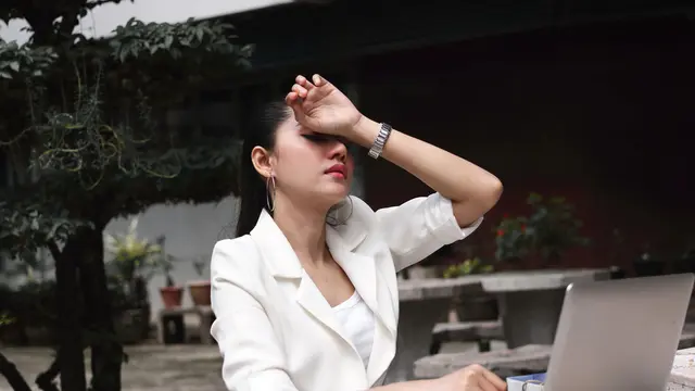 Sering Merasa Kelelahan Jelang Menstruasi? Lakukan Pencegahan dengan Kebiasaan yang Tepat!