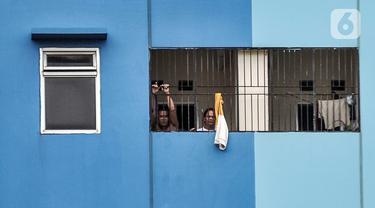 FOTO: Pekerja Migran Indonesia Jalani Karantina di Rusun Nagrak Cilincing