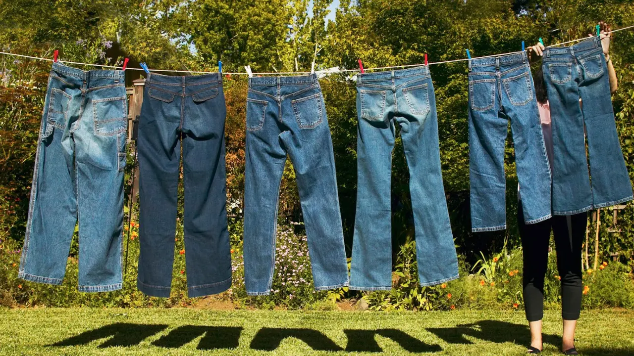 Mencuci jeans