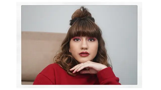 Biasa Natural, 6 Potret Cassandra Lee dengan Makeup Tebal Ini Bikin Pangling