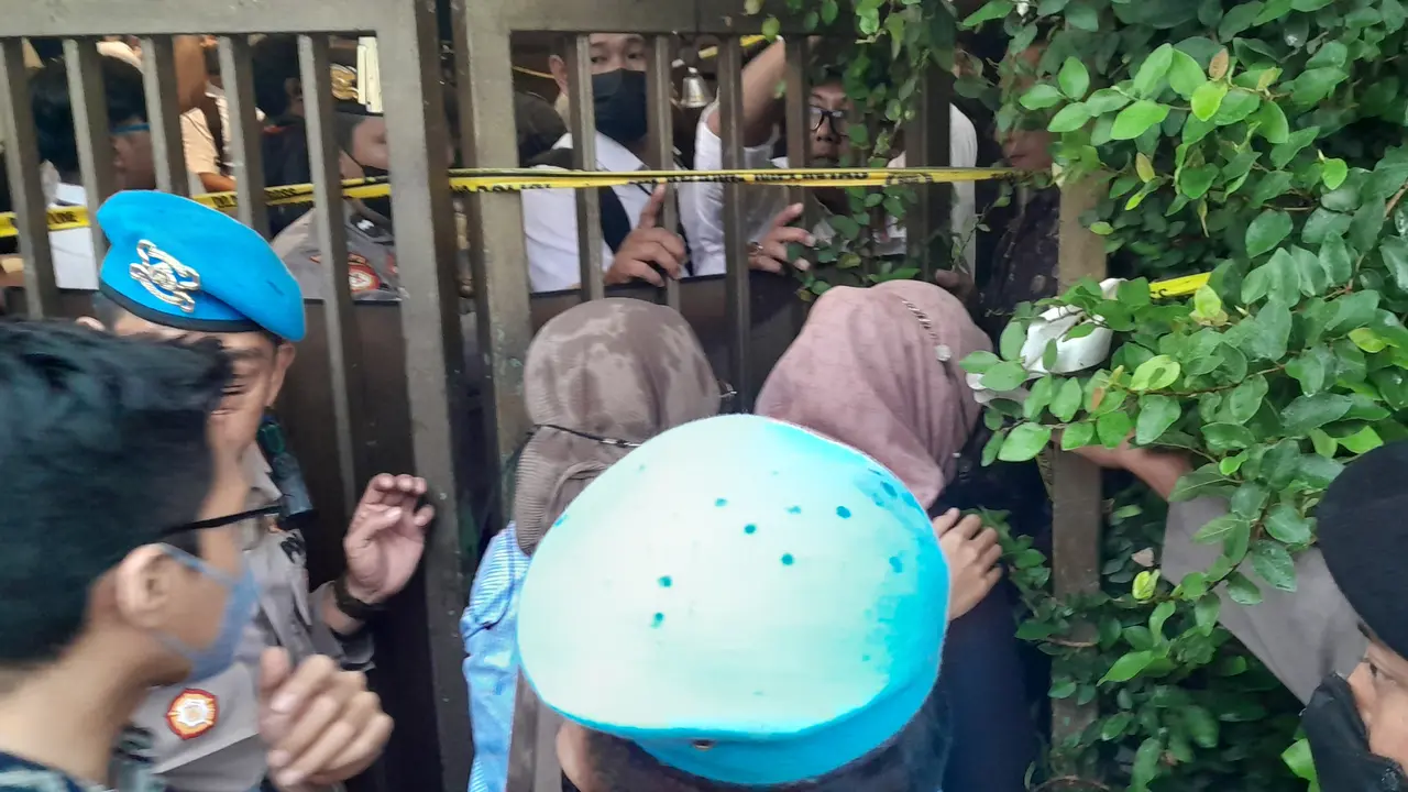 Majelis Hakim Pengadilan Negeri Jakarta Selatan, JPU, hingga pengacara menyambangi TKP pembunuhan Brigadir J, Rabu (4/1/2023)