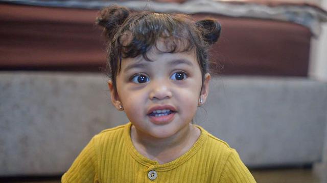 Semakin Menggemaskan, Ini 6 Potret Shafiyyah Anak Ketiga Shireen ...