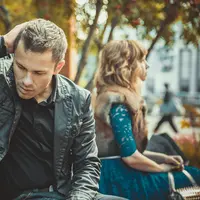 Kalau  ingin hubunganmu dengan si dia langgeng, maka jangan pernah melakukan lima hal terlarang ini.  