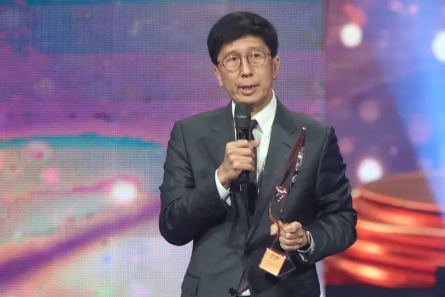 3 Piala pada Hari Ke-2