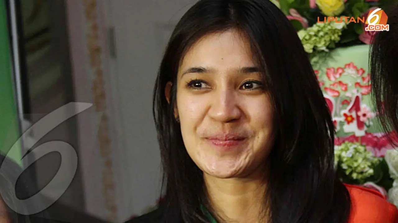 dini-aminarti-131114b.jpg