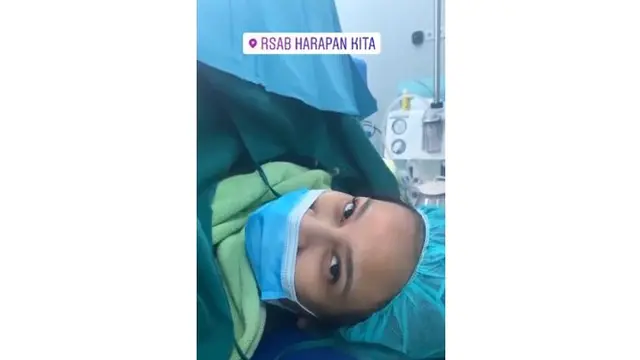 5 Momen Vanessa Angel Melahirkan Anak Pertama, Bayinya Laki-laki