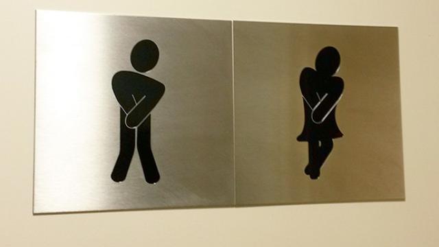 [Bintang] 15 Petunjuk Unik di Toilet yang Bikin Kamu Nggak Bakal Nyasar