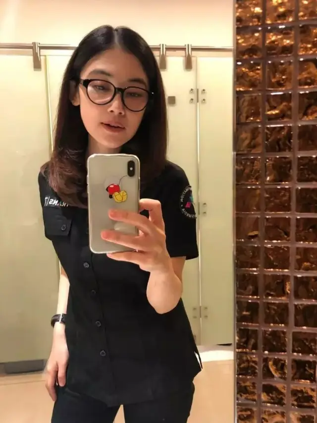 Masa belia Kartika Putri yang mirip Agnez Mo (Instagram/kartikadewi20)