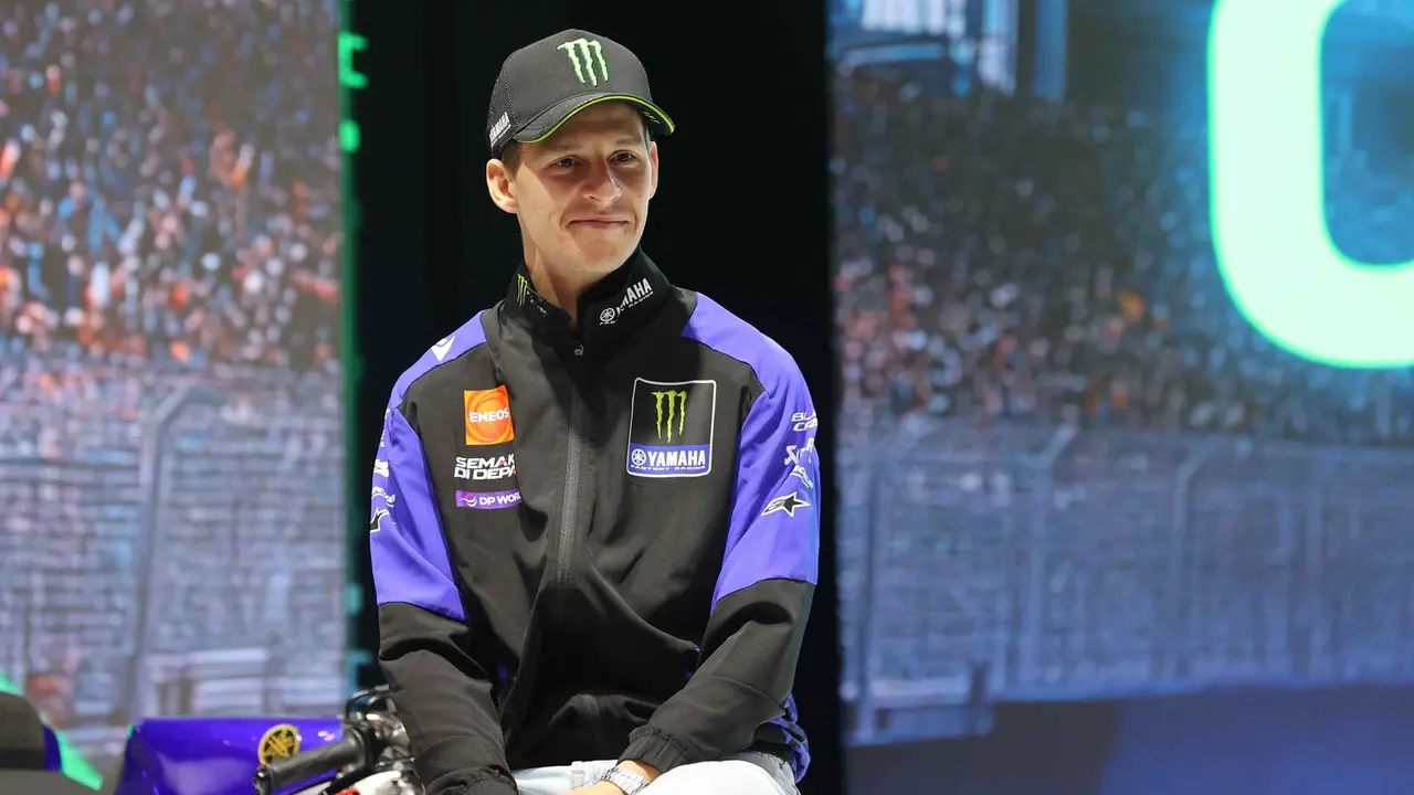 Berteknologi Mesin V4, Yamaha Resmi Perkenalkan YZR M1 untuk MotoGP 2026