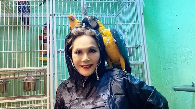 8 Pesona Ratna Sari Dewi, Istri ke-5 Soekarno yang Tetap Awet Muda di Usia 80 Tahun