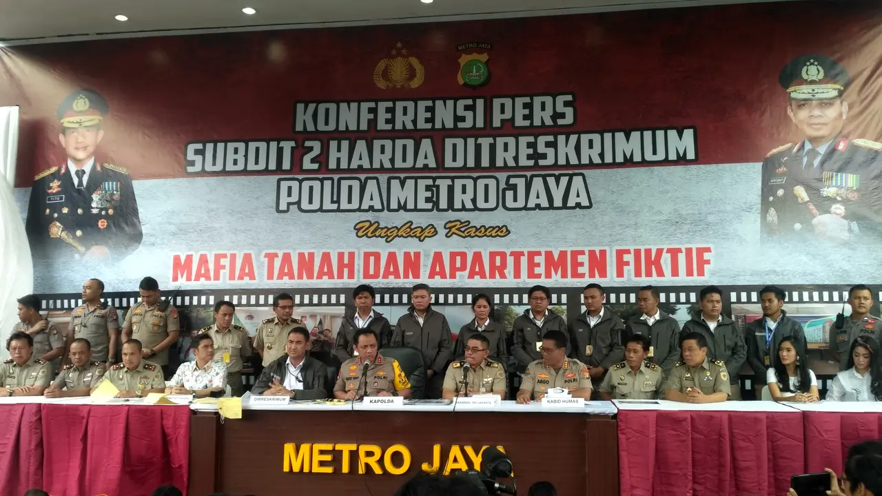 Jumpa pers sindikat penipuan penjualan apartemen di wilayah Ciputat, Tangerang Selatan.