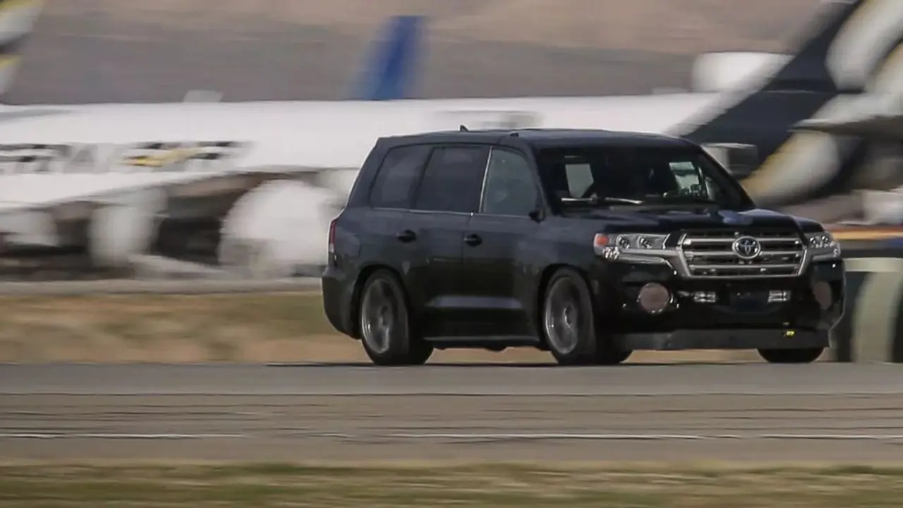 Toyota Land Cruiser 