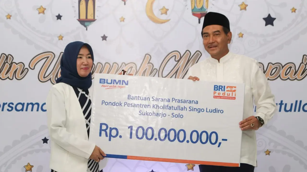 Perkuat Silaturahmi, Dirut BRI Buka Bersama Santri Ponpes Kholifatulloh Singo Ludiro Solo