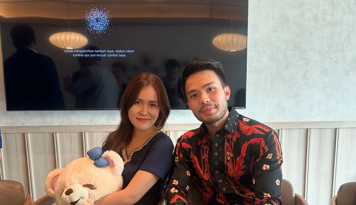 <p>&lsquo;Ada yang bebas tapi bukan pergaulan. Weekend kemerdekaan untuk Indonesia dan Jessica (bukan Jessica Mila),&rsquo; tulis Yakub Hasibuan. Hal ini jadi bukti sambutan keluarga besar pengacara Otto Hasibuan atas bebasnya Jessica Wongso usai dipenjara 8 tahun. (Liputan6.com/IG/@yakub.hasibuan)</p>