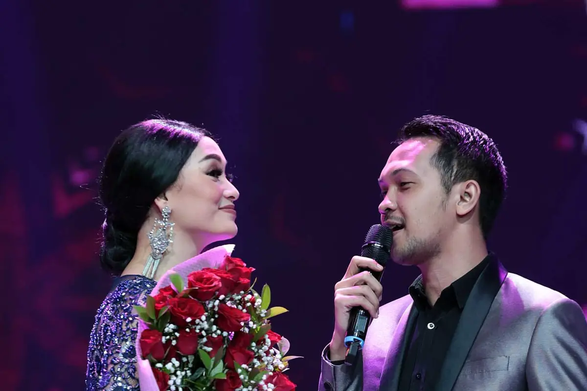 [Bintang] Zaskia Gotik Dilamar
