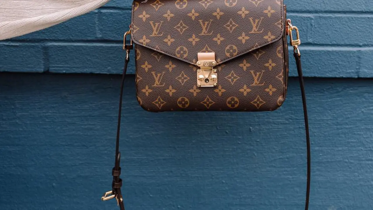 Sindikat Pemalsu Tas Louis Vuitton di China Tertangkap, Produknya Terjual Sampai Timur Tengah