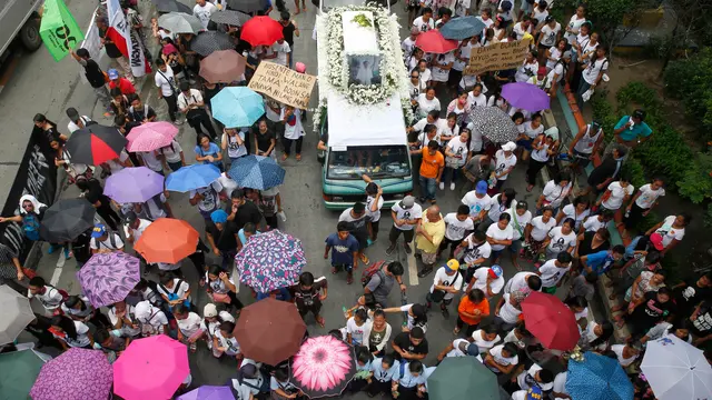 Ribuan Warga Filipina Iringi Pemakaman Korban Tembak Mati Anti Narkoba