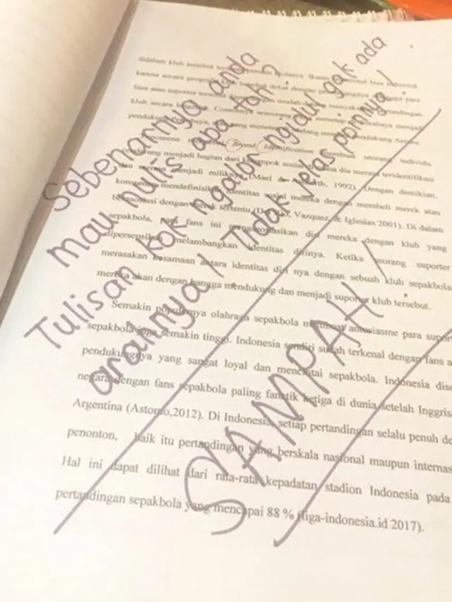 Harus Tahan Banting, Ini 6 Potret Coretan Revisi Dosen yang Bikin Senyum Miris