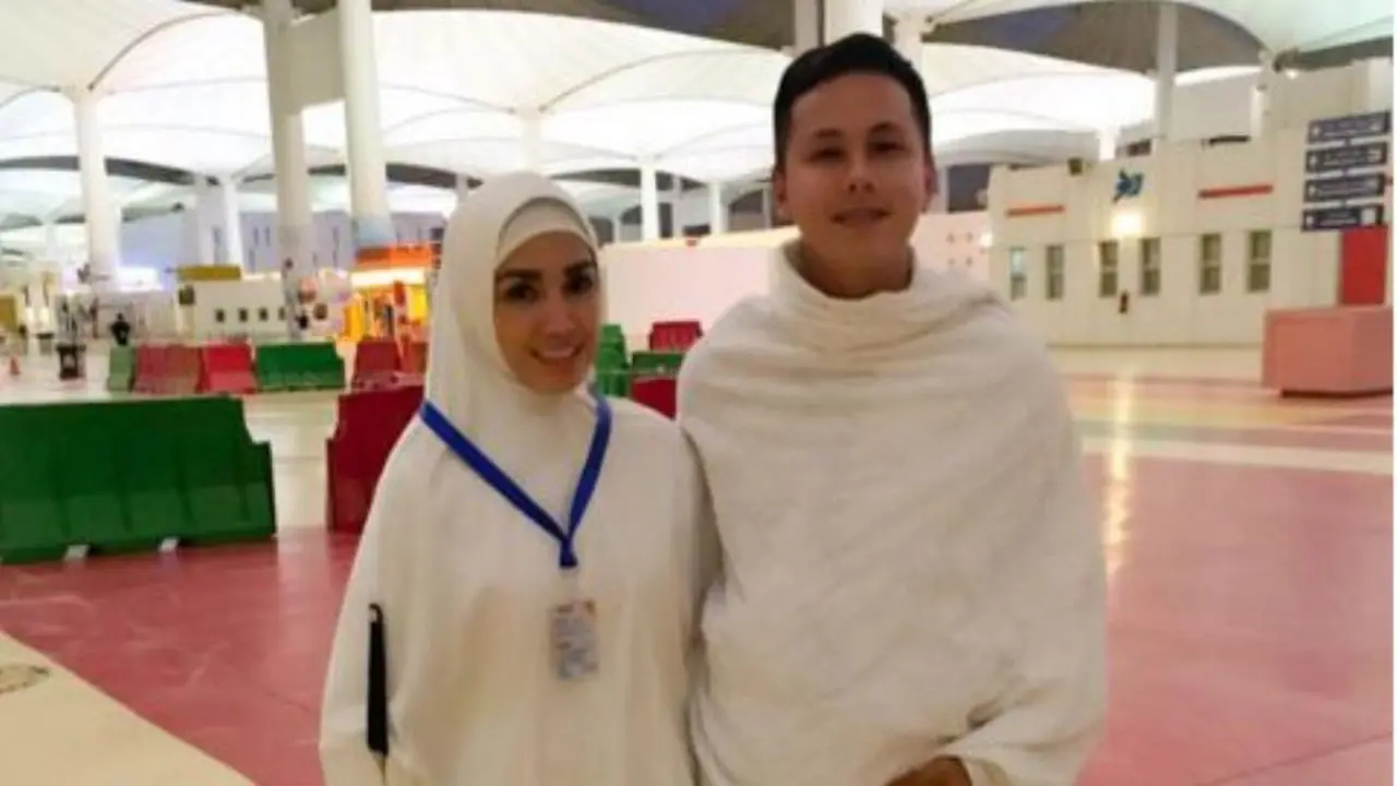 Ussy Sulistiawaty dan Andika Pratama