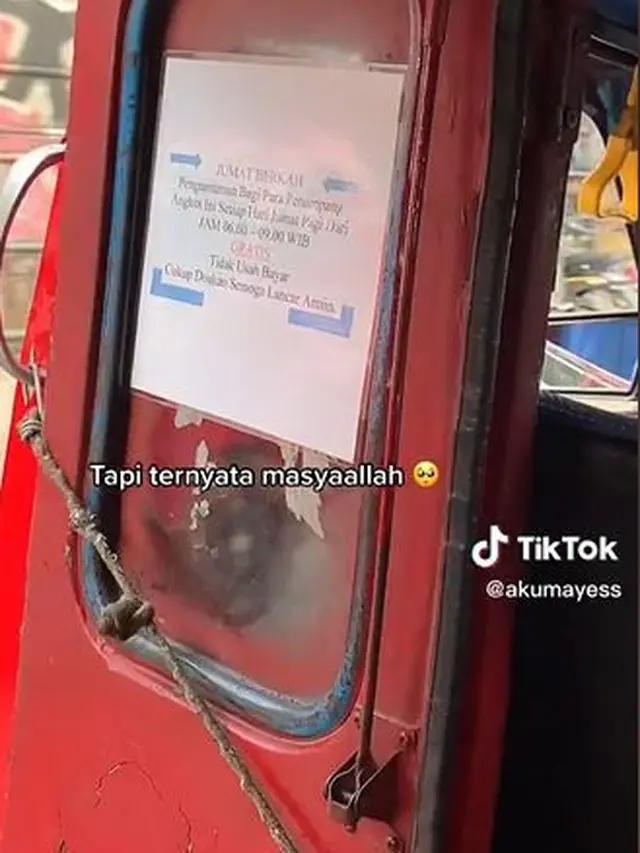 Awalnya Takut Jadi Penumpang Sendirian, Wanita Ini Malah Terenyuh Lihat Tulisan di Angkot