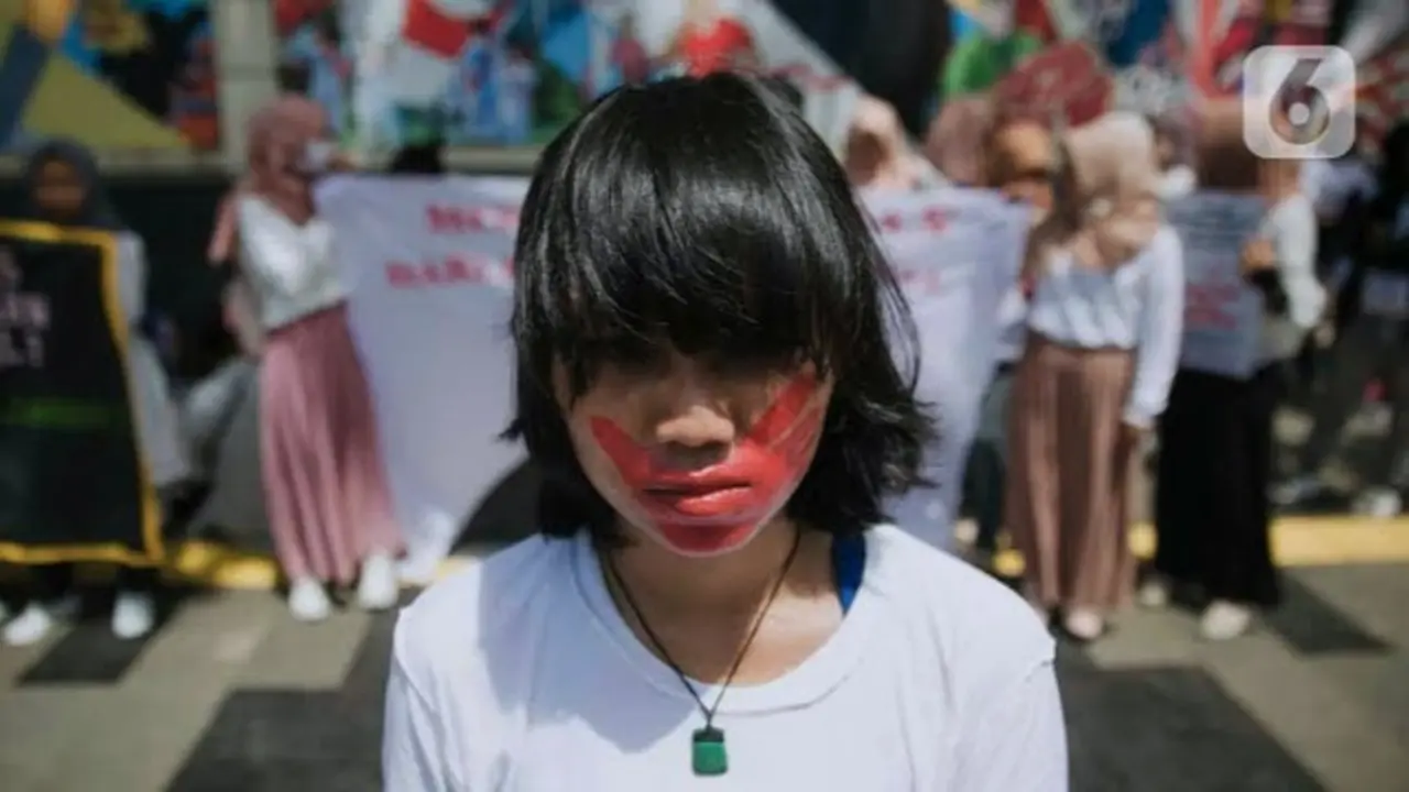 Demonstrasi protes kekerasan seksual di kampus.