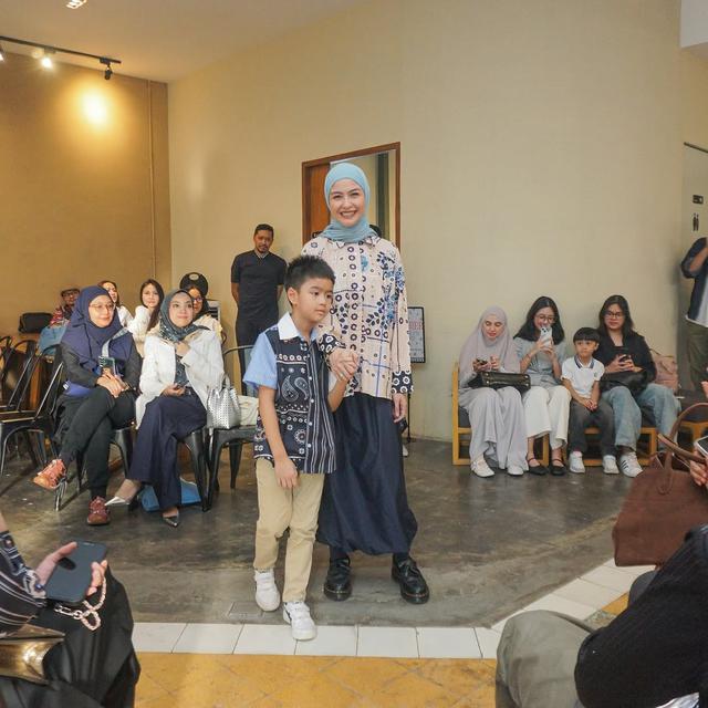 Revalina S Temat dan Rajendra