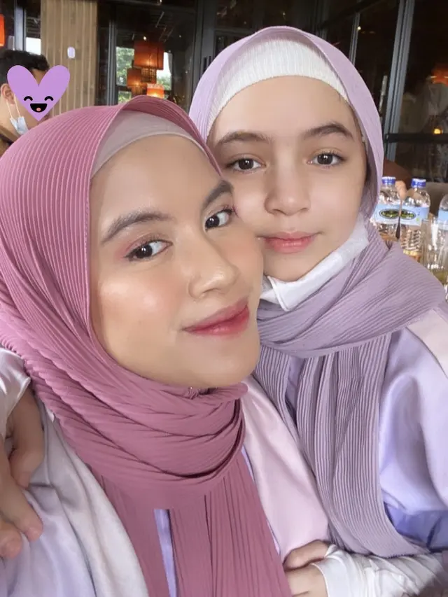 Pesona Sienna Anak Marshanda dan Ben Kasyafani Tampil Kenakan Hijab