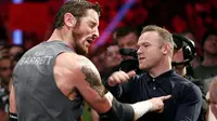 Detik-detik Rooney Tampar Pegulat WWE