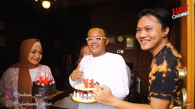 7 Potret Nathalie Holscher Ikut Rayakan Ultah Ibunda Sule, Penuh Haru Bahagia