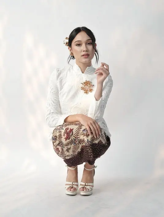 Hadiri showcase serial drama, Yasmin Napper tampil anggun dengan gaya yang berbeda.[@yasminnapper]