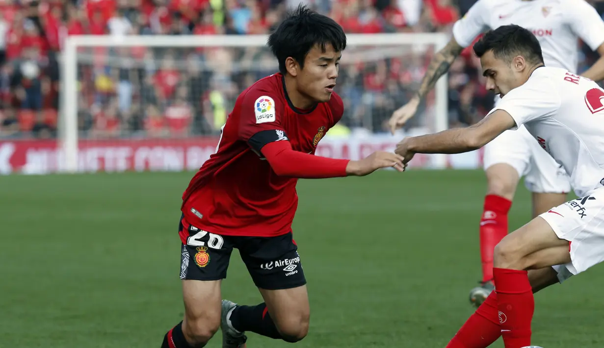1. Takefusa Kubo (RCD Mallorca): Talenta muda asal Jepang ini merupakan pemain milik Real Madrid yang saat ini dipinjamkan ke RCD Mallorca. (Foto/La Liga)