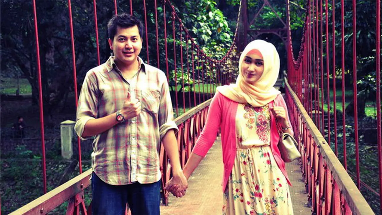 [Bintang] Dian Pelangi dan Tito Haris Prasetyo
